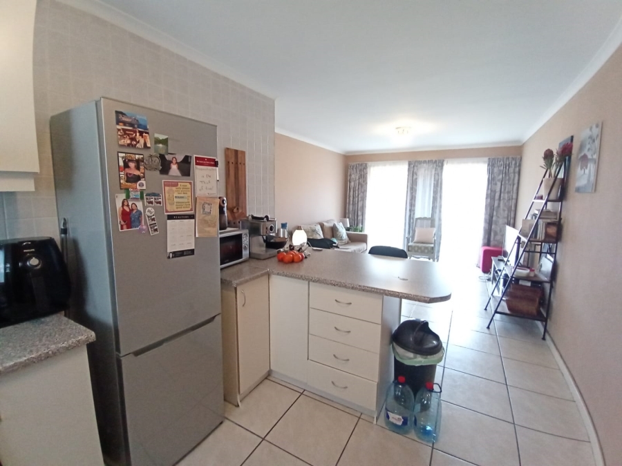 To Let 2 Bedroom Property for Rent in Sonstraal Heights Western Cape